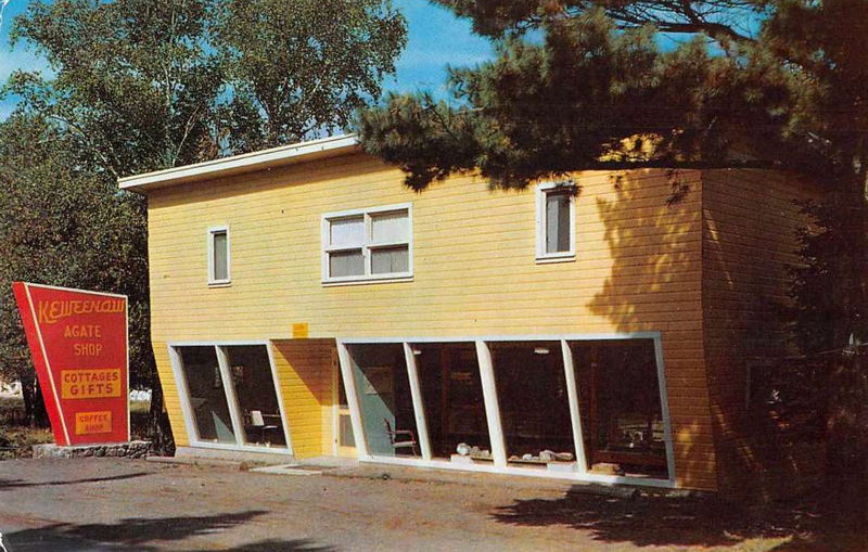 Keweenaw Agate Shop - Vintage Postcard
